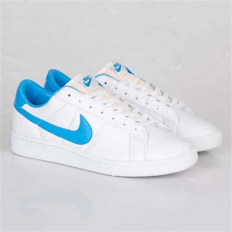 nike tennis classic damen schwarz|Womens Classics Collection Shoes (18) .